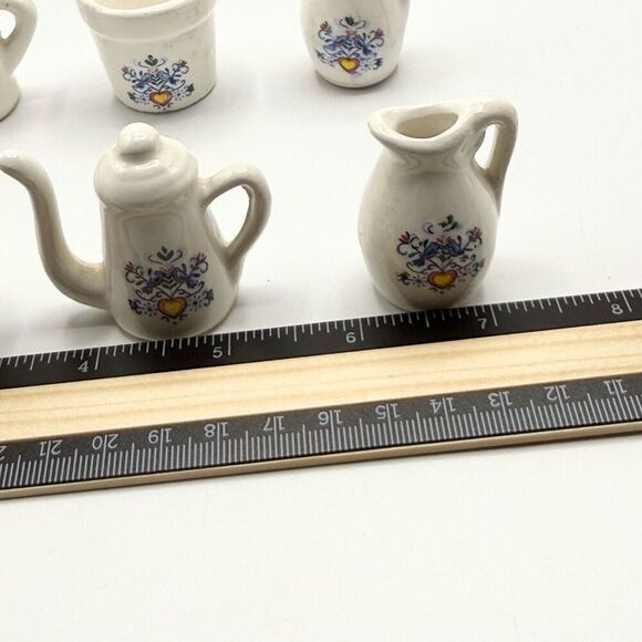 Unbranded Vintage Ceramic Dollhouse Furniture 1:12 Scale Teapot Teacup Pitcher S - Picture 7 of 7